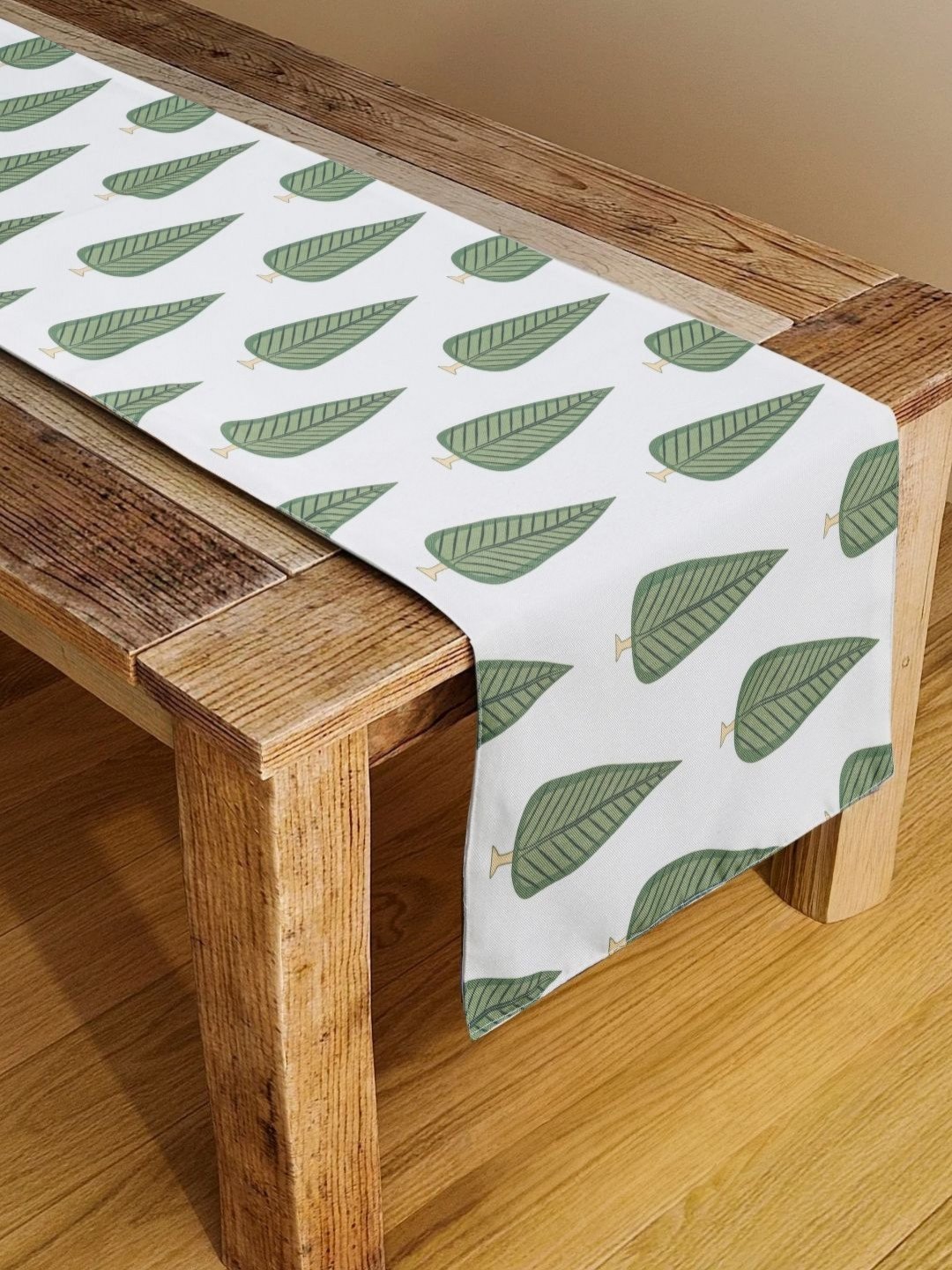 HOMADORN White & Green Digital Printed Table Runner